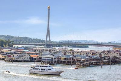 Brunei River Sightseeing Cruise